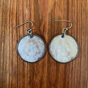 Gold & White Earrings (1 inch diameter)